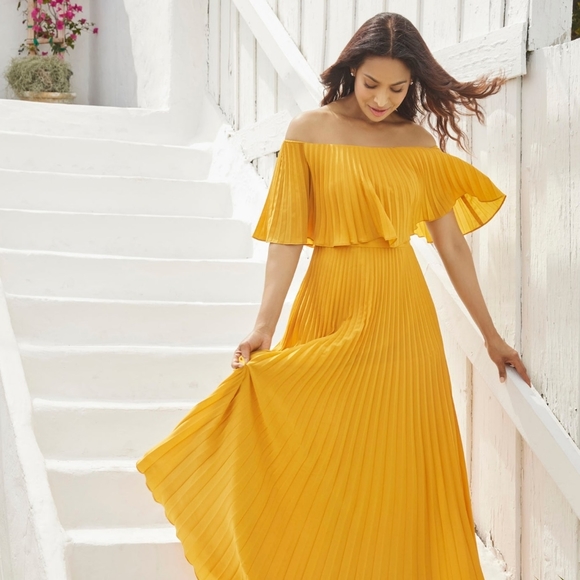 Aidan Mattox Dresses & Skirts - Adian Mattox Pleated Off-The-Shoulder Maxi Dress In Mustard